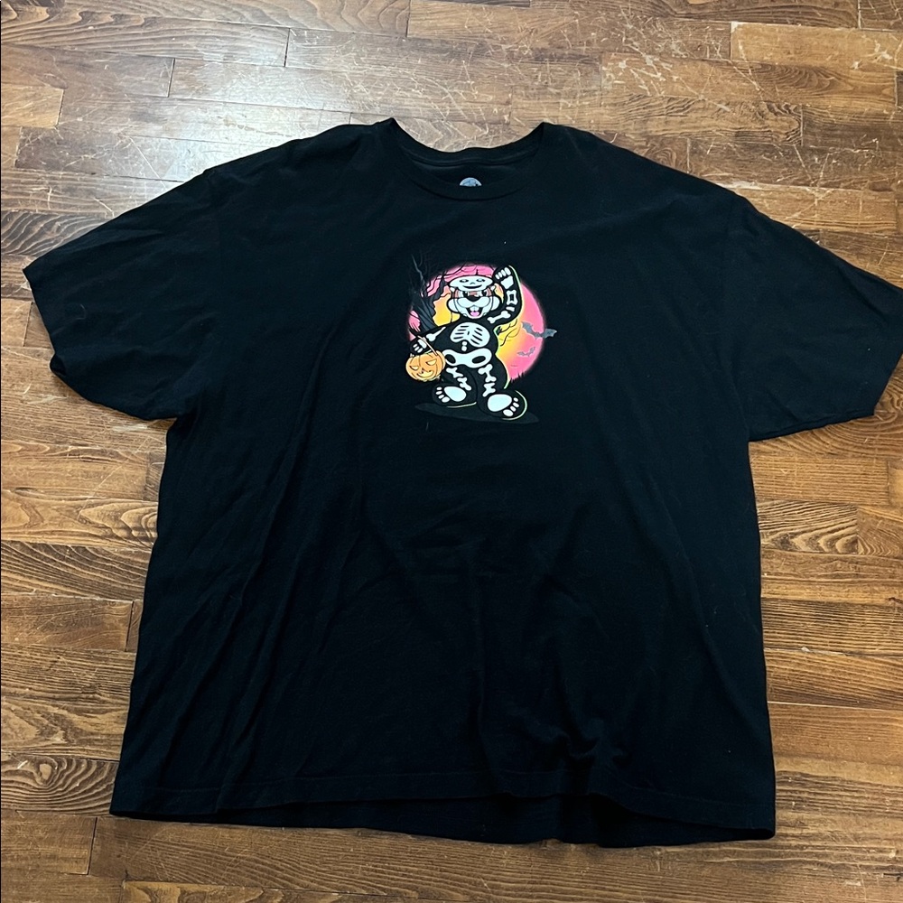 Buccees Halloween T-Shirt
